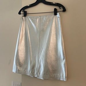 St. John metallic form fitting skirt!